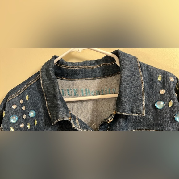 Blue Identity Jeweled Jean Jacket 🔥Price Dropped!🔥 - Picture 3 of 6